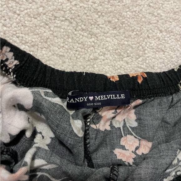 brandy melville shorts - Picture 2 of 4